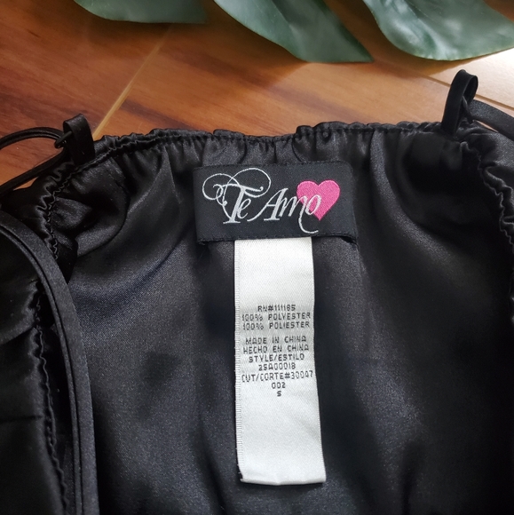 Zippered Corset-Style Peplum Tank - Picture 4 of 5